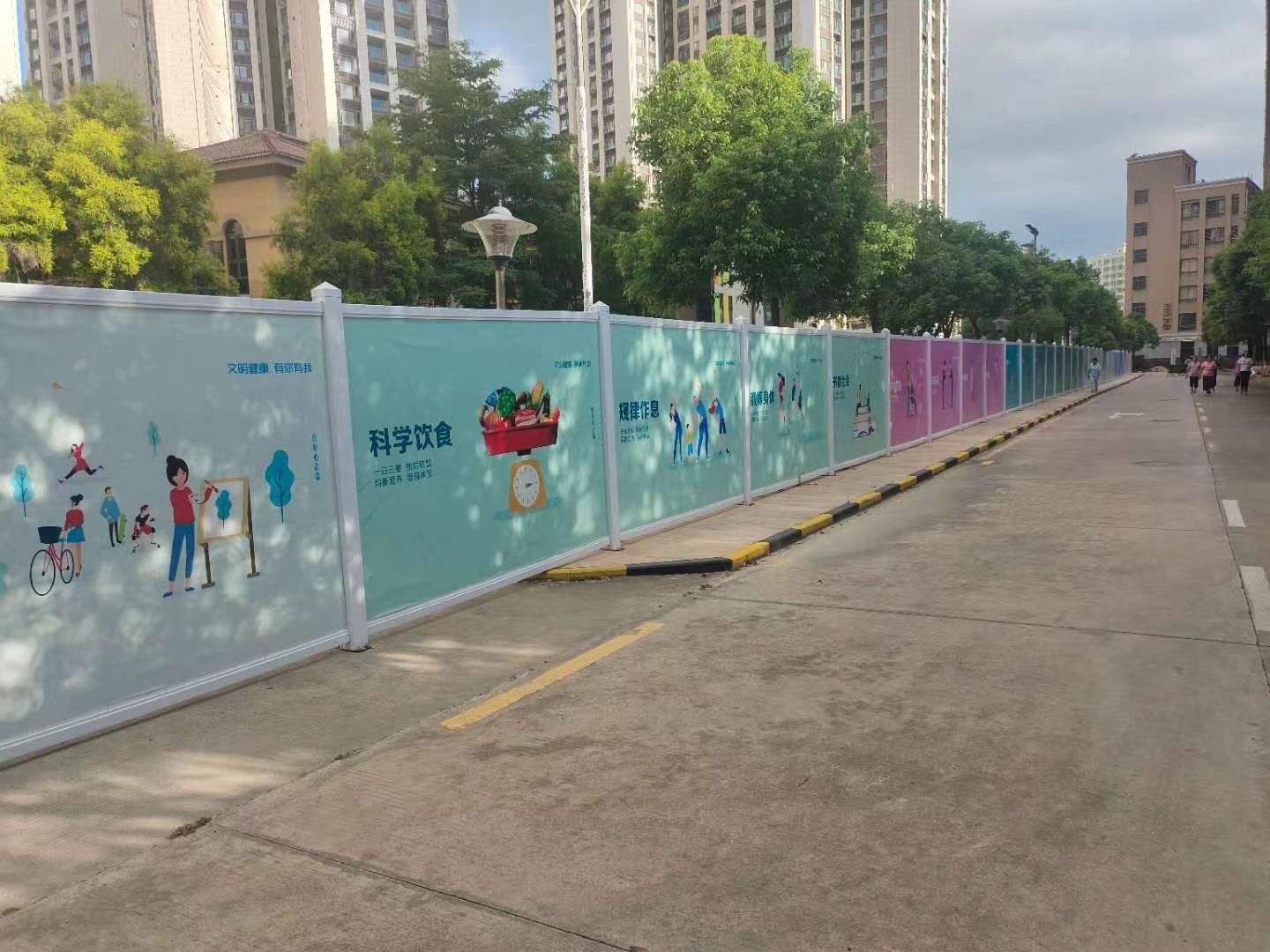 深圳a型圍擋多少錢？價格根據(jù)哪些因素來定？【旭東鋼構圍擋廠家】