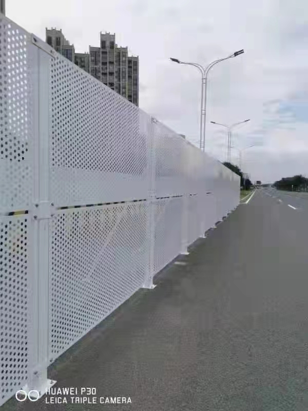 裝配式鋼結(jié)構(gòu)圍擋的安裝難度和時(shí)間需求如何？【旭東鋼構(gòu)圍擋】